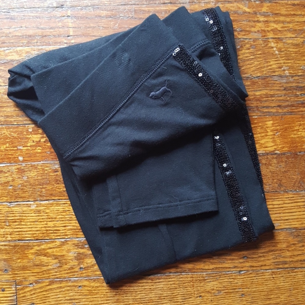 *NEVER WORN* Victorias Secret leggings